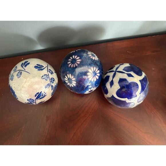 Three New 4” Decorative Balls - Picture 3 of 3